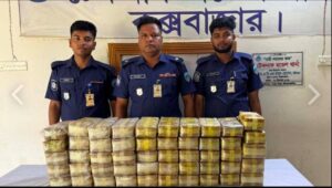 মুরগীর খামারের আড়ালে ইয়াবা কারবার